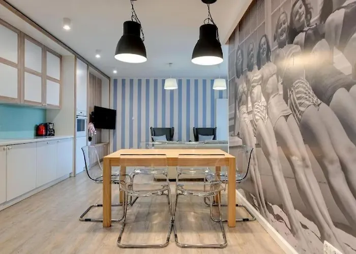 Urban Nest Group - Torunska 15